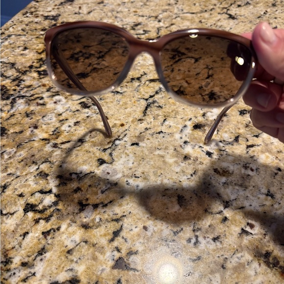 Stylish Brown Sunglasses - Picture 4 of 5